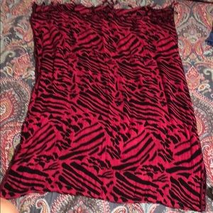Pink & Black Stylish Animal 🦓 Print Scarf 🧣